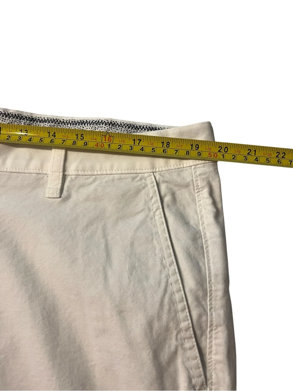 johnnie-O Santiago Stretch White Flat Front Cotton Shorts Sz 38